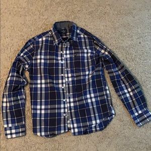 American eagle button up
